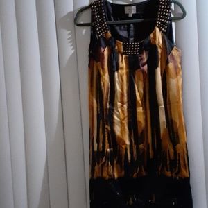 Add heeled sandals; pants/jeans & you are set